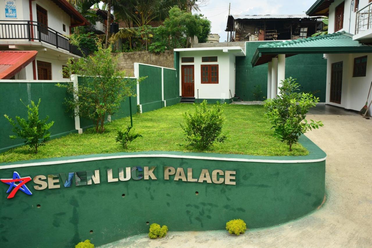 Seven Luck Palace Kandy Exterior foto